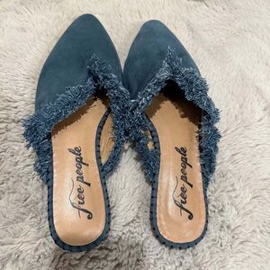Free People Women's Frayed Blue Mules Size 37‎